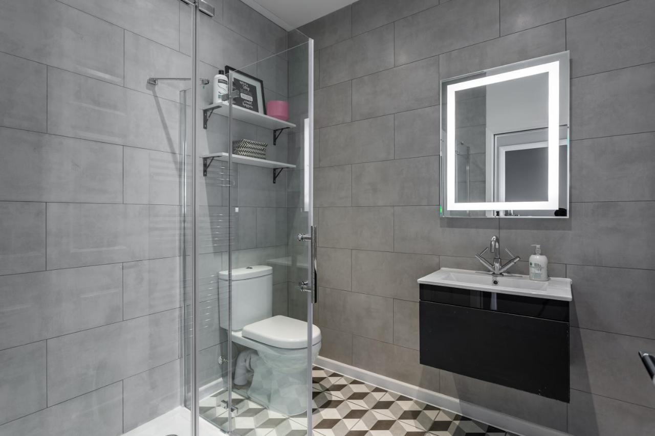 Appartement Shades Of Grey à Southend-on-Sea Extérieur photo